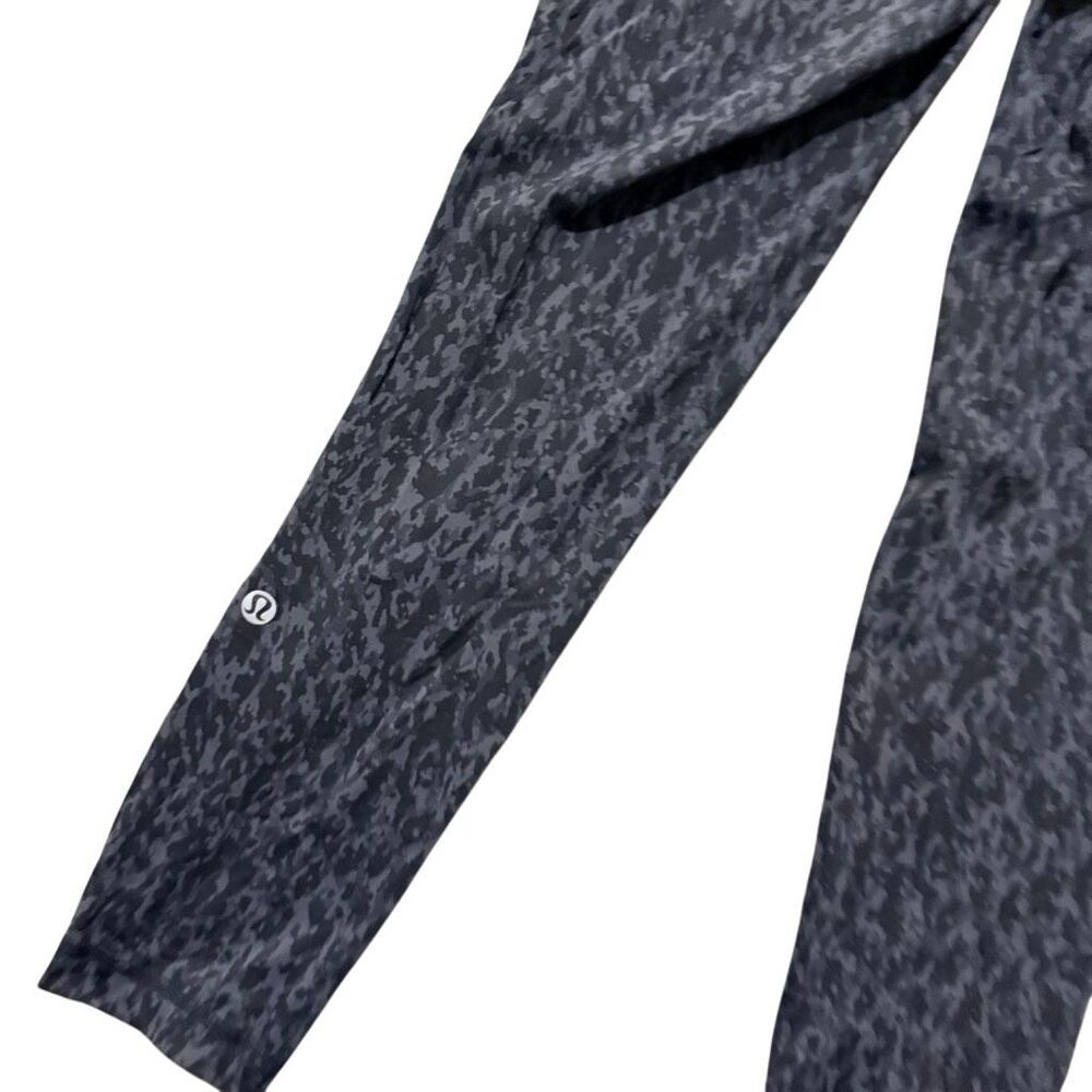 Lululemon Fast and Free High-Rise Crop 23" size 4